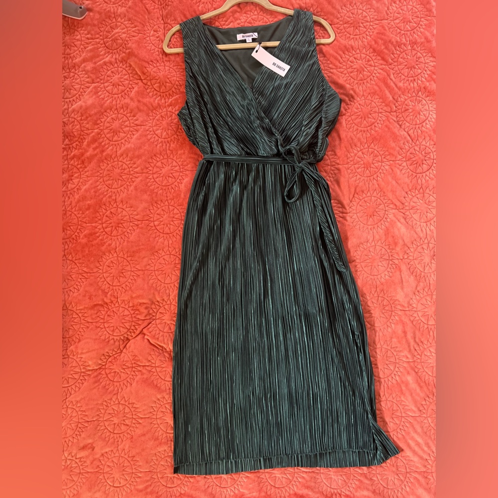 NWT BB Dakota green dress size L